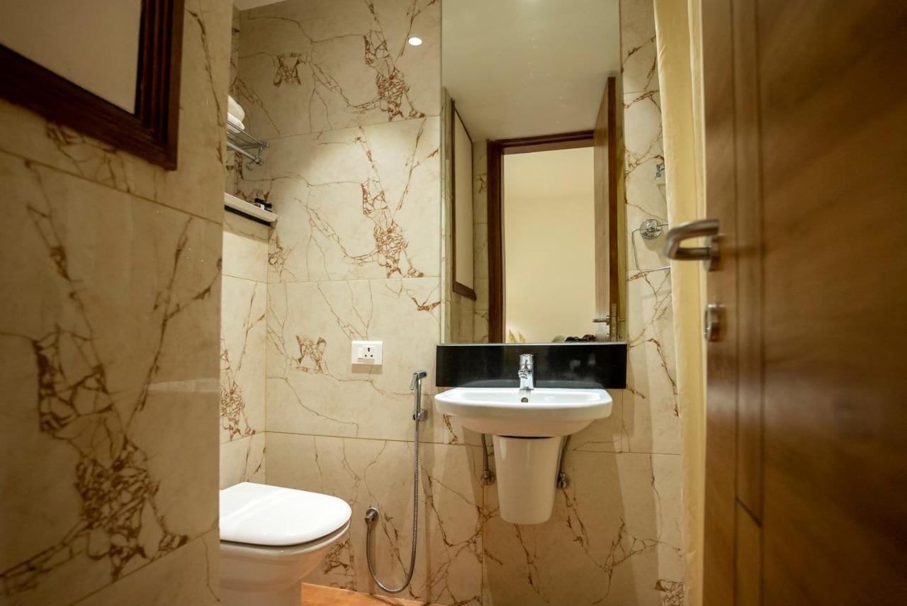 Celebrant Hotel Waranasi Zewnętrze zdjęcie