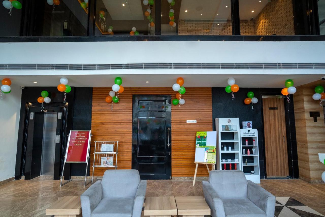 Celebrant Hotel Waranasi Zewnętrze zdjęcie