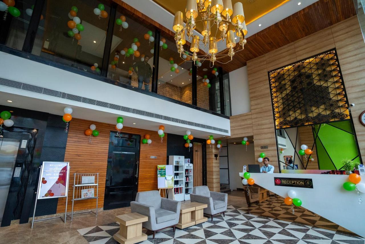 Celebrant Hotel Waranasi Zewnętrze zdjęcie
