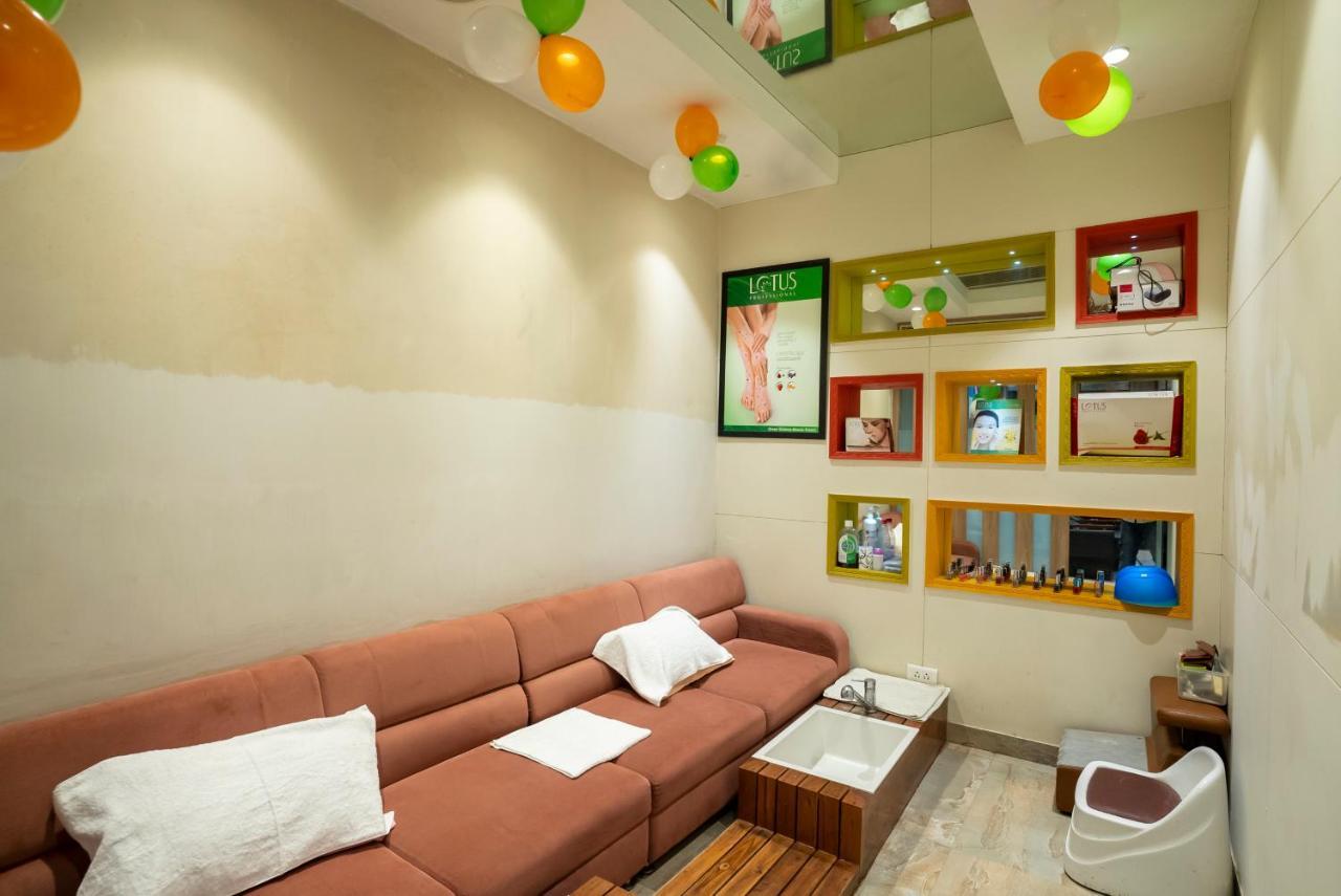 Celebrant Hotel Waranasi Zewnętrze zdjęcie